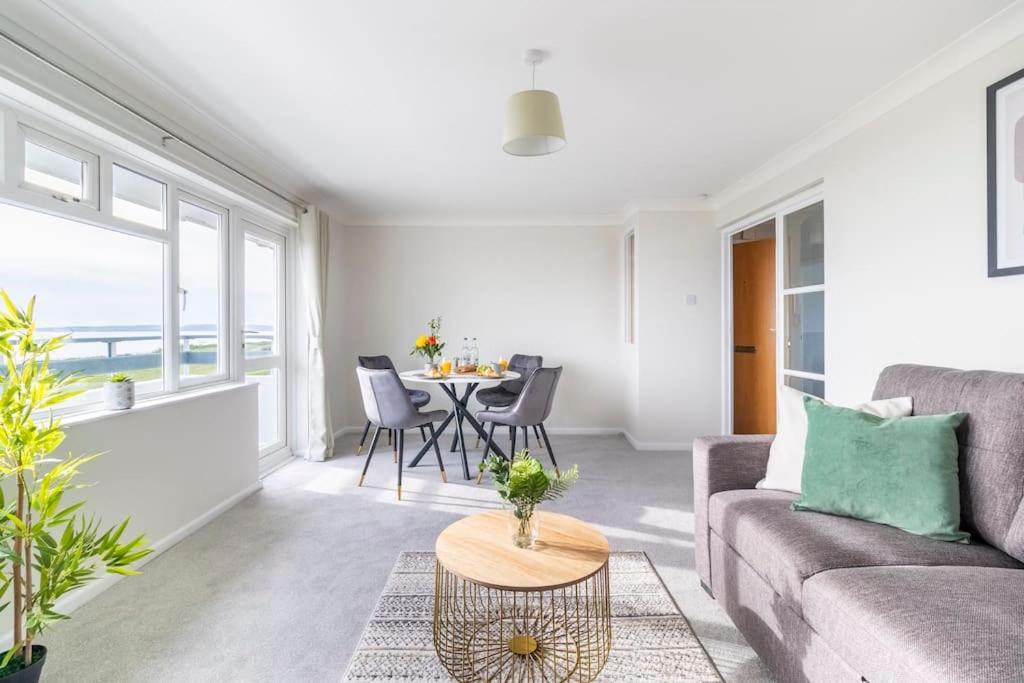 Apartamento Wow! Seaview Sleeps 6-free Parking *
