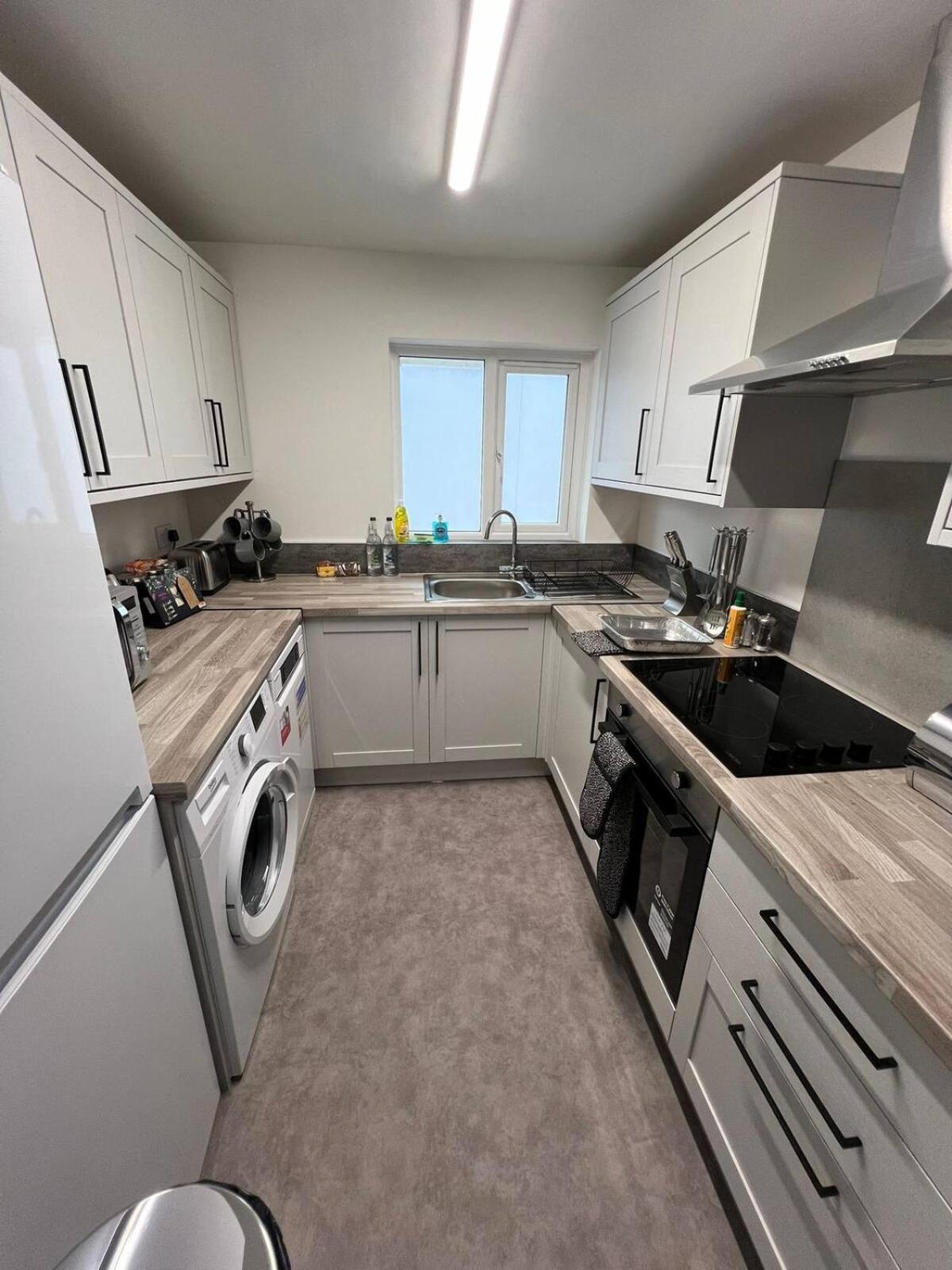 Wow! Seaview Sleeps 6-free Parking Apartamento *