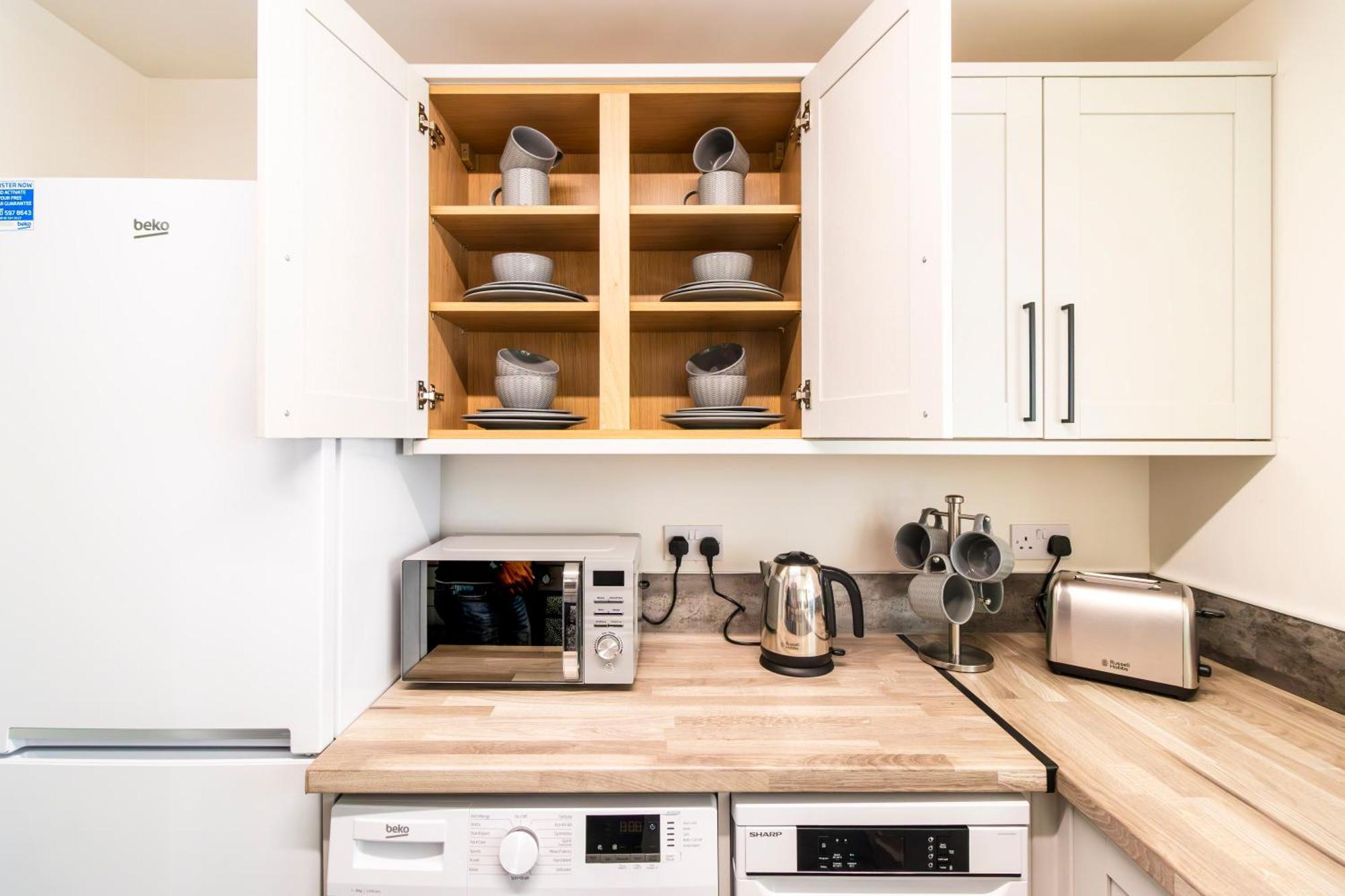 Wow! Seaview Sleeps 6-free Parking